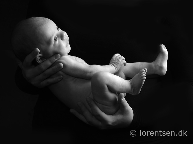 Nyfødt baby fotograferet i Aarhus